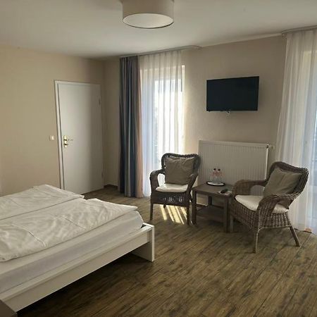 Hotel Admiral Scheer Laboe Extérieur photo
